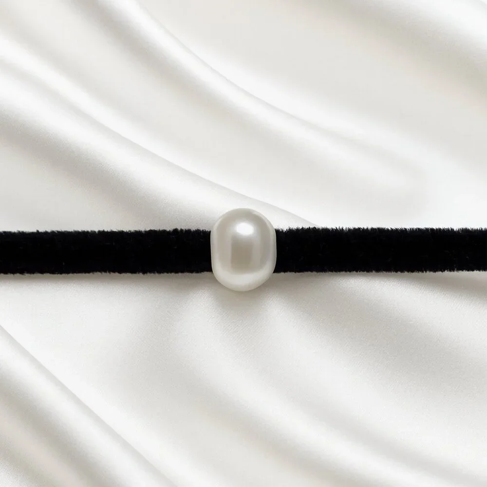 Black Fuzzy Cord Pearl Choker – White Faux Bead Minimalist Statement Jewelry